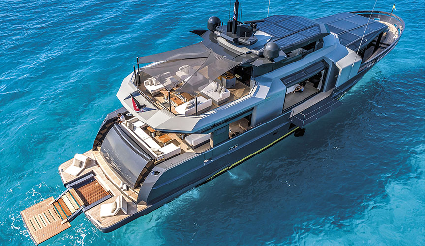 arcadia-105-for-sale-damonteyachts