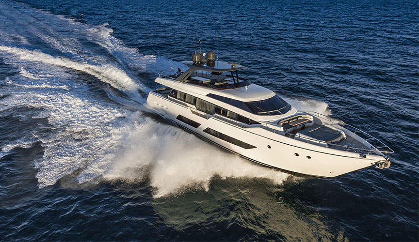 ferretti_850_damonte_yachts