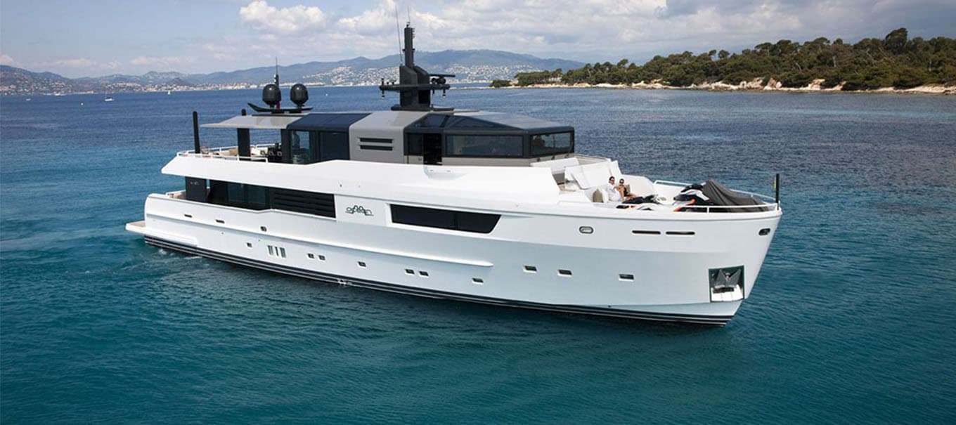 arcadia-115-for-sale-damonteyachts