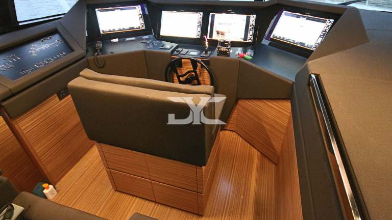 F920-05-mainhelm-mah-jong-damonte-yachts copie