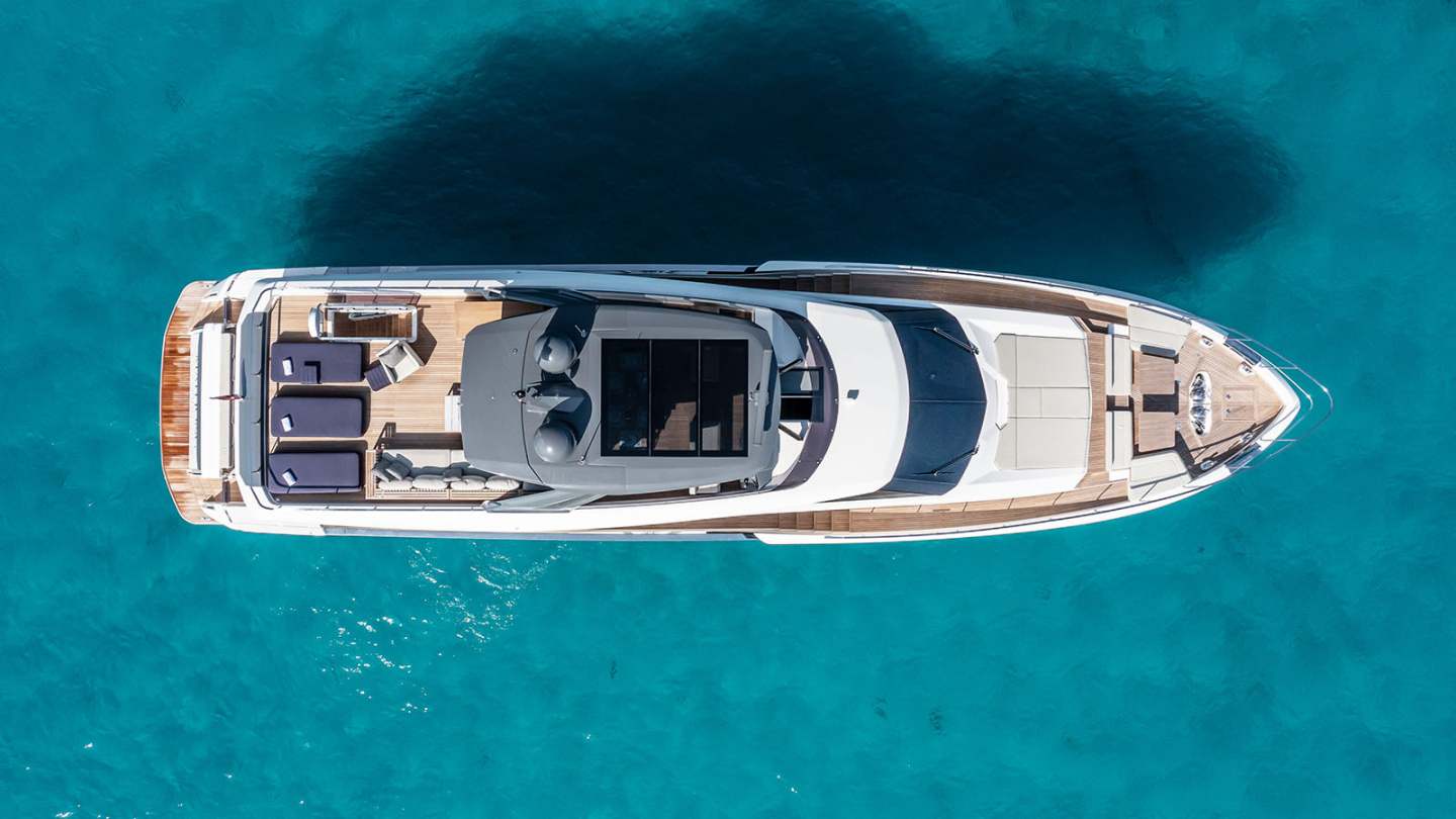 ferretti-920-damonte-yachts6