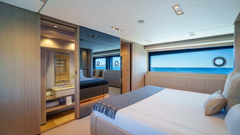 sunset ferretti 1